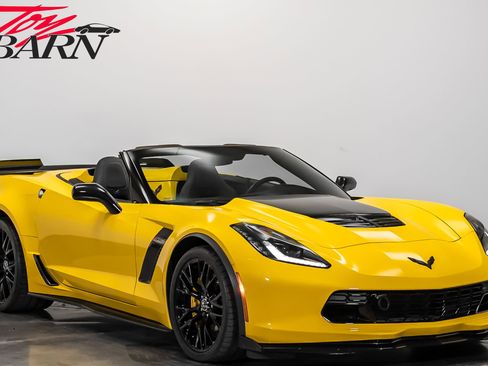 Used 2015 Chevrolet Corvette Z06 w/ 2LZ Preferred Equipment Group image 7