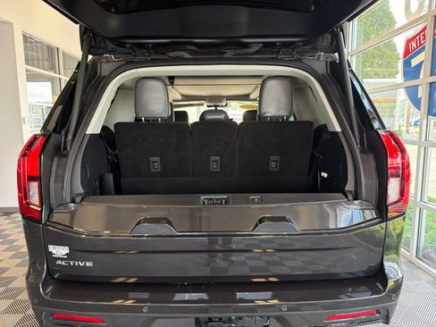 Used 2025 Ford Expedition Active AWD/4WD image 11