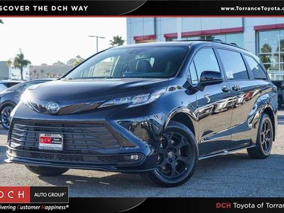 New 2025 Toyota Sienna XLE Woodland Edition