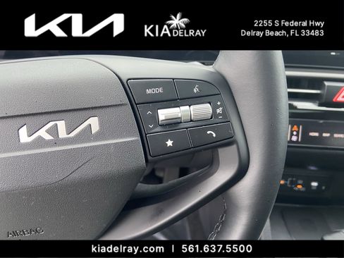 Used 2026 Kia Sportage EX w/ EX Panorama Roof Package image 29