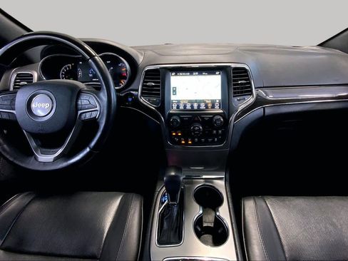 Used 2018 Jeep Grand Cherokee Overland AWD/4WD image 15