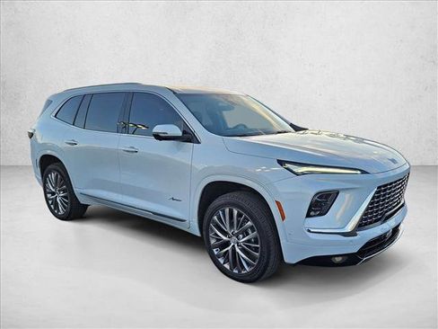 New 2026 Buick Enclave Avenir w/ Super Cruise Package image 7