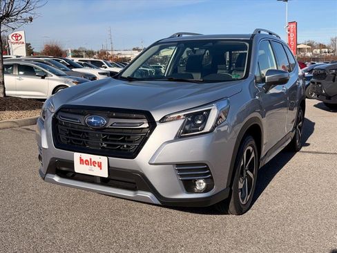 Used 2023 Subaru Forester Touring image 9