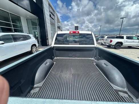 Used 2017 RAM 1500 Big Horn RWD image 19
