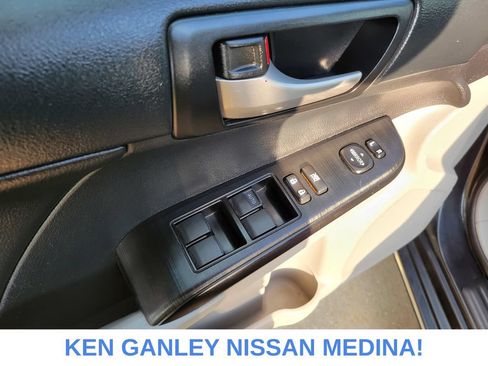 Used 2014 Toyota Camry LE FWD image 37