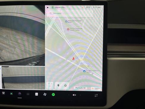 Used 2022 Tesla Model S image 9