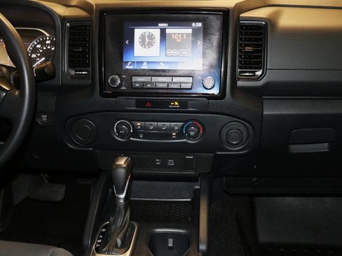 Used 2022 Nissan Frontier S image 22