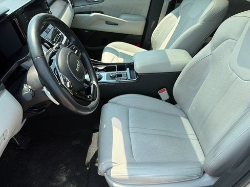 Used 2023 Kia Sorento SX Prestige AWD/4WD image 9