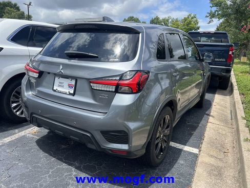Used 2024 Mitsubishi Outlander Sport AWD image 3