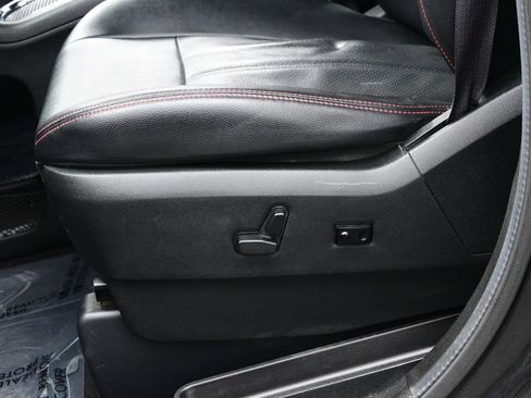 Used 2017 Dodge Grand Caravan GT FWD image 11