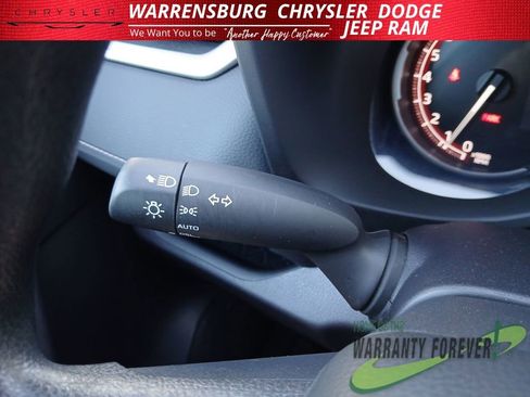 Used 2025 Toyota RAV4 XLE image 19