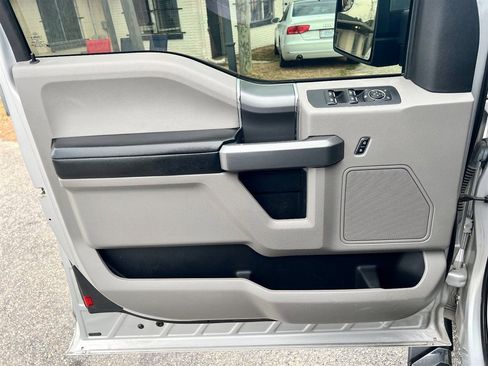 Used 2016 Ford F150 XLT w/ Equipment Group 301A Mid image 15