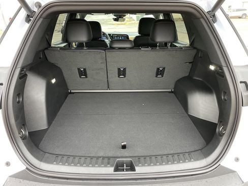 New 2026 Chevrolet Equinox ACTIV image 16