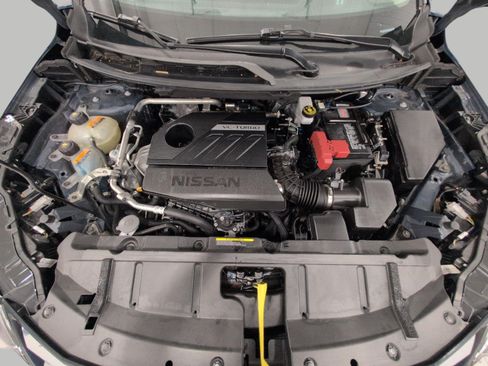 Used 2025 Nissan Rogue SV AWD/4WD image 8