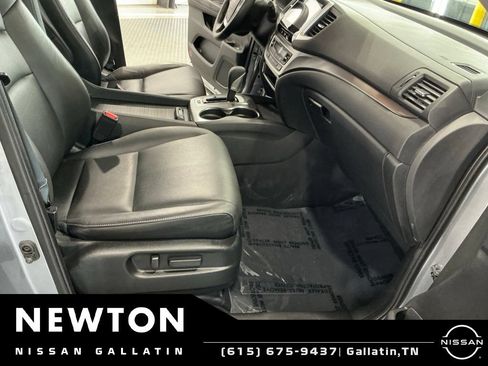 Used 2018 Honda Ridgeline RTL-T image 17