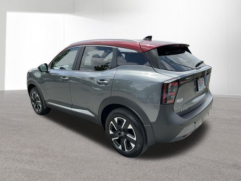 Used 2026 Nissan Kicks SV w/ Cold Weather Package AWD/4WD image 5