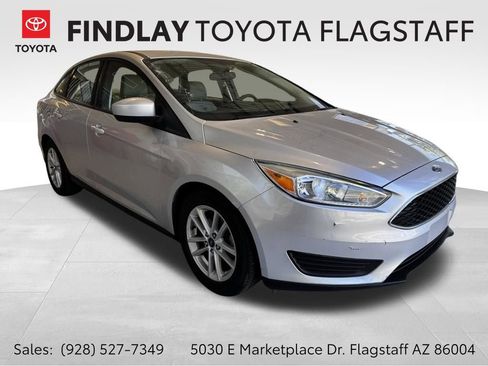 Used 2018 Ford Focus SE FWD image 1