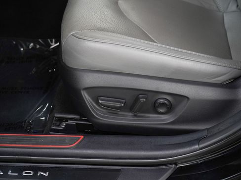 Used 2021 Toyota Avalon Limited w/ Advanced Safety Package FWD image 23
