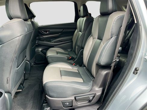 Used 2022 Subaru Ascent Onyx Edition image 21