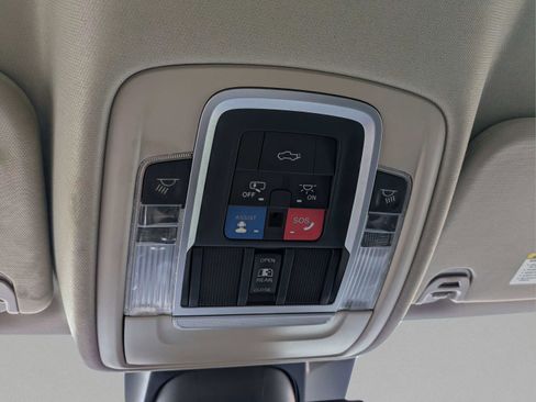 Used 2022 RAM 1500 Laramie AWD/4WD image 21