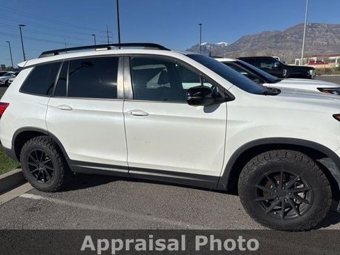 Used 2020 Honda Passport Touring image 3