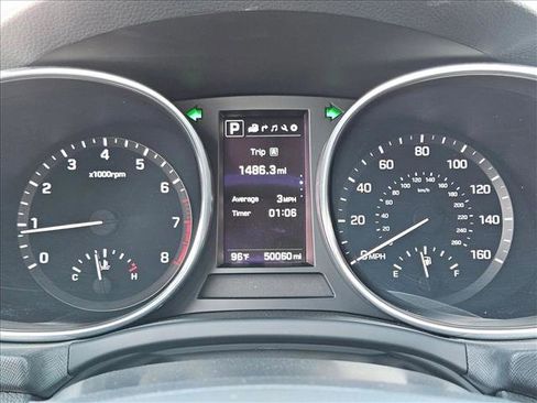 Used 2017 Hyundai Santa Fe Sport AWD/4WD image 13