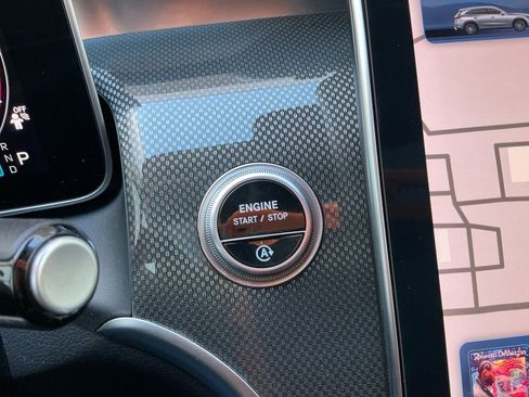 Used 2024 Mercedes-Benz GLC 300 image 24