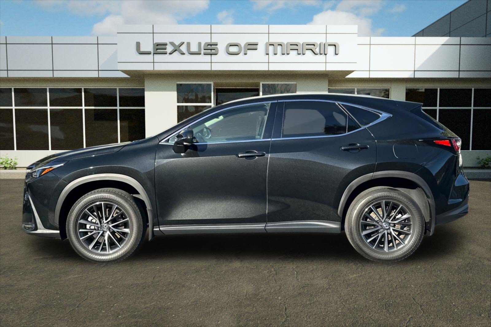 Certified 2024 Lexus NX 250 FWD w/ Premium Package image 2