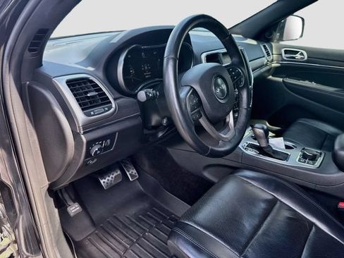 Used 2018 Jeep Grand Cherokee Limited w/ Luxury Group II AWD/4WD image 13