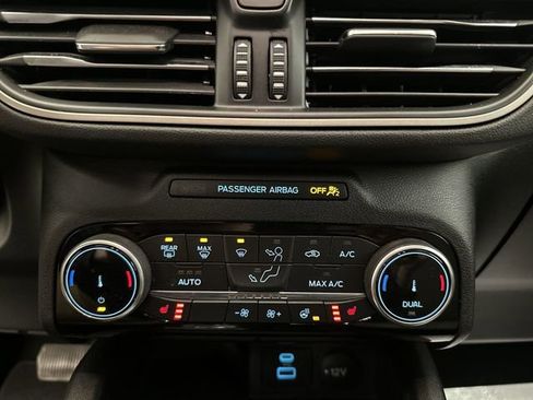 Used 2022 Ford Escape SE w/ Convenience Package image 18