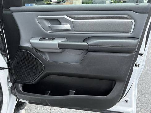 Used 2020 RAM 1500 Big Horn AWD/4WD image 14