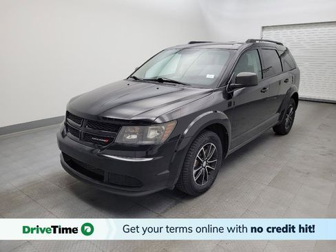Used 2017 Dodge Journey SE w/ Flexible Seating Group image 1