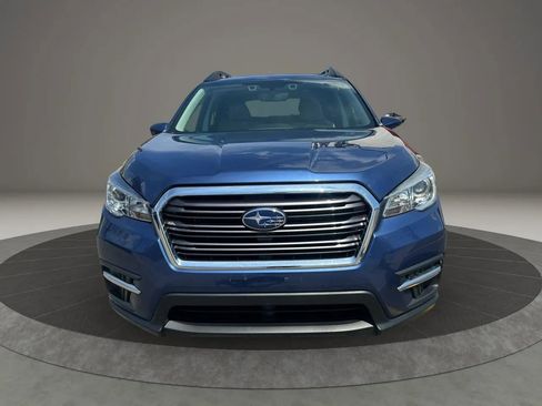 Used 2019 Subaru Ascent Premium image 2