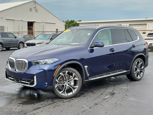 Used 2025 BMW X5 sDrive40i w/ Executive Package RWD image 1