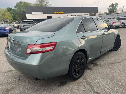 Used 2011 Toyota Camry LE FWD image 5