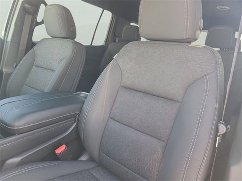 New 2026 Chevrolet Traverse LT image 24