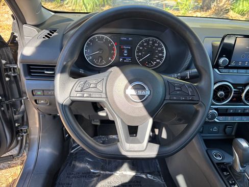 Used 2025 Nissan Sentra S image 28
