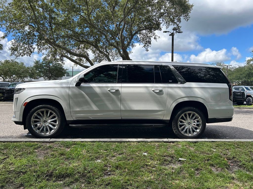 Used 2021 Cadillac Escalade ESV Premium Luxury AWD/4WD image 1