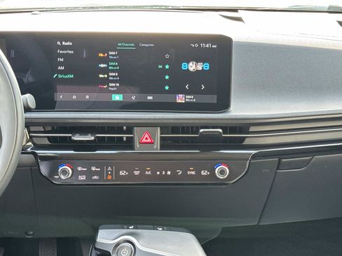 Used 2025 Kia EV6 Light image 12