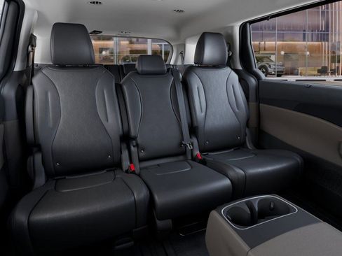 New 2026 Kia Carnival EX image 16