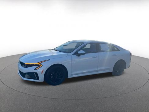 Used 2025 Kia K5 LXS image 8