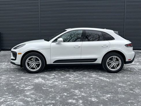 Certified 2026 Porsche Macan AWD/4WD image 2