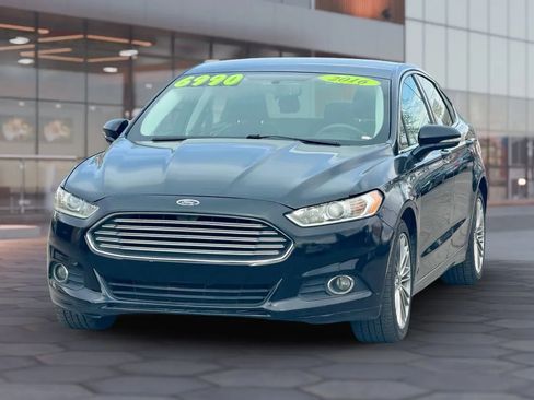 Used 2016 Ford Fusion SE w/ Equipment Group 202A AWD/4WD image 3