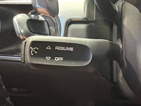 Used 2024 Porsche 718 Cayman RWD image 68
