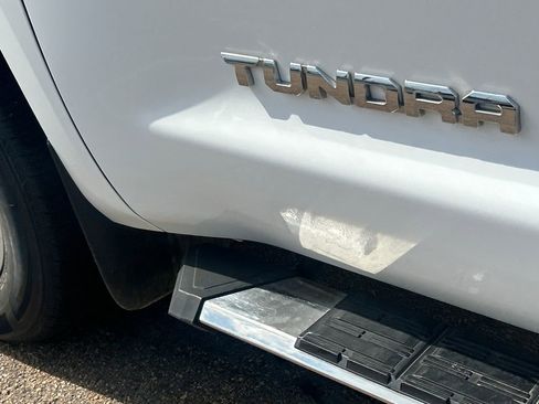 Used 2017 Toyota Tundra SR5 AWD/4WD image 34