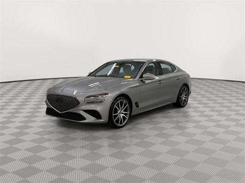 Used 2023 Genesis G70 2.0T image 4