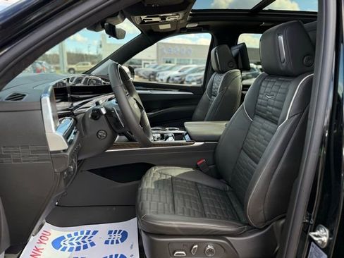 Used 2026 Cadillac Escalade Platinum Sport w/ LPO, Floor Liner Package image 14