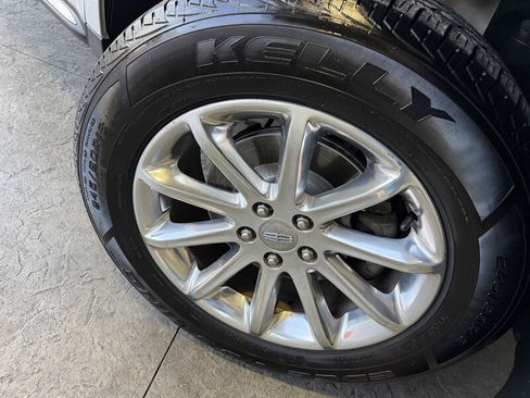 Used 2012 Lincoln MKX AWD image 10