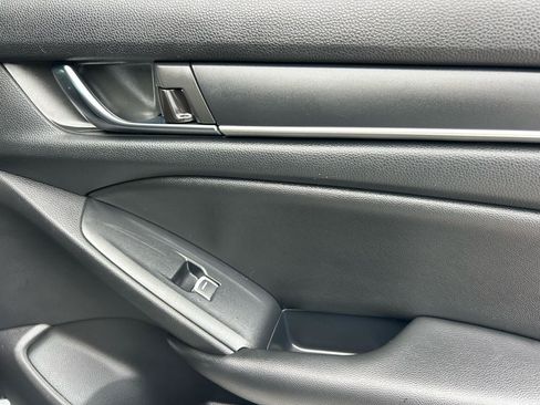 Used 2019 Honda Accord LX image 12