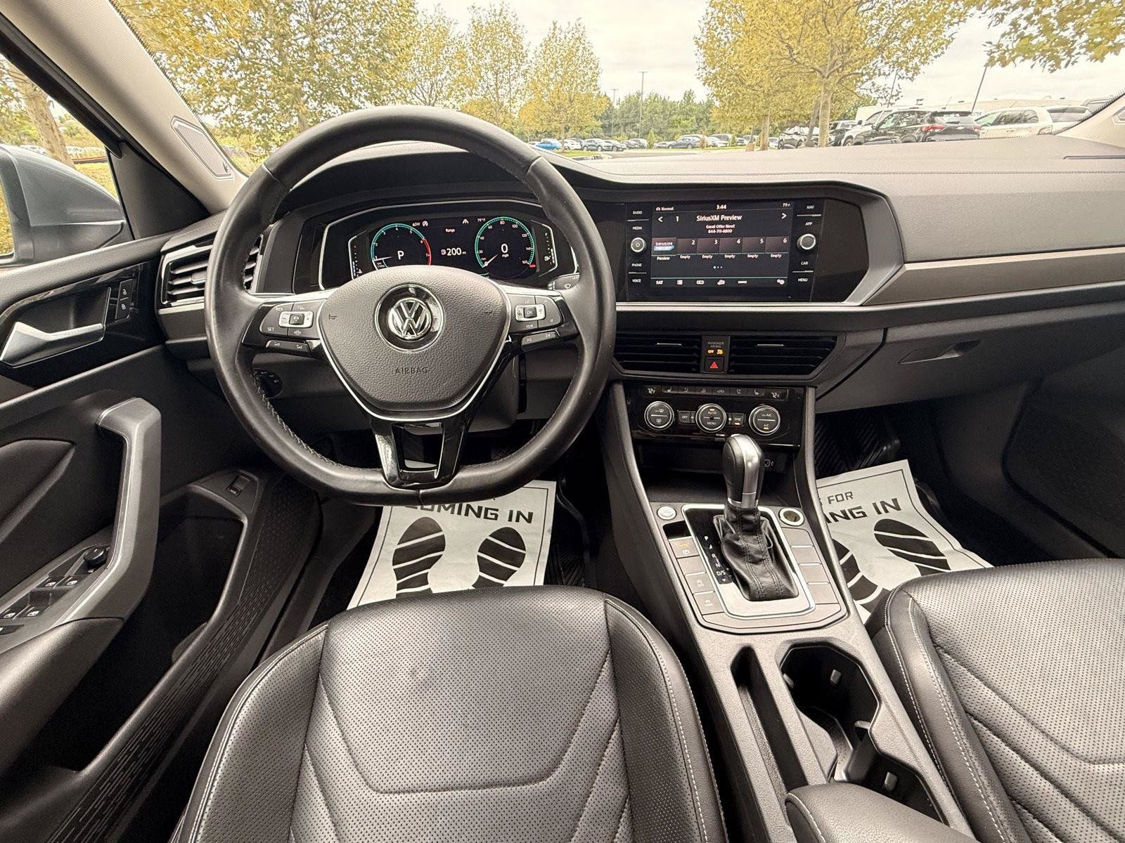 Used 2019 Volkswagen Jetta SEL Premium FWD image 22